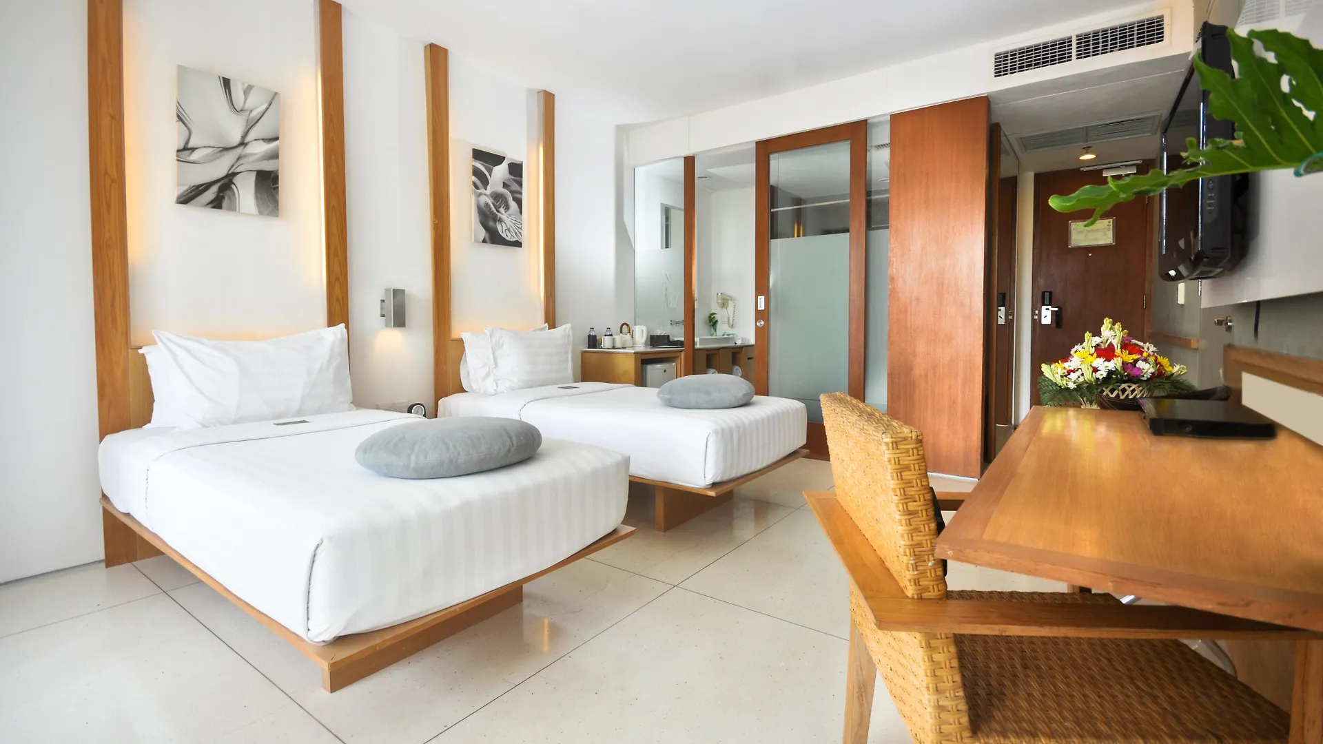 ****  Hotel The Haven Bali Seminyak Indonesia