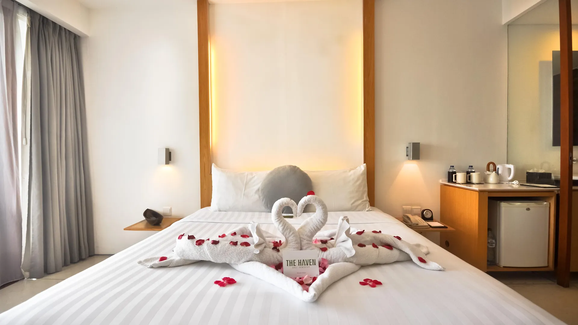 ****  Hotel The Haven Bali Seminyak Indonesien